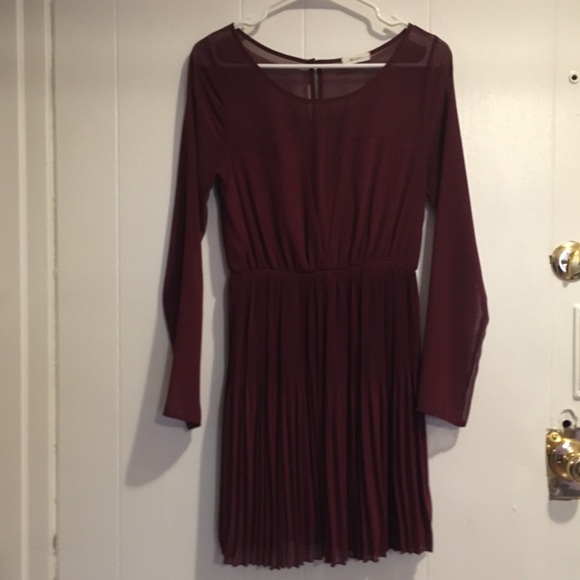 Everly Mesh Dress - Picture 7 of 11